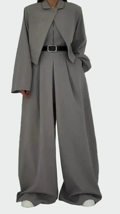 Kombinezonas ir Švarkas Elegantiškas & Modernus