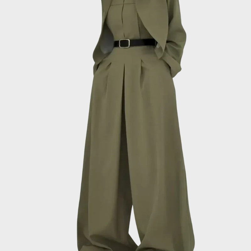 Aritzia - Moteriškas liemenėlės komplektas su švarkeliu – elegantiškas ir modernus