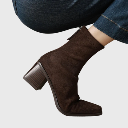 Liepa™ – Zomšinė Elegancija ir Kasdienis Komfortas