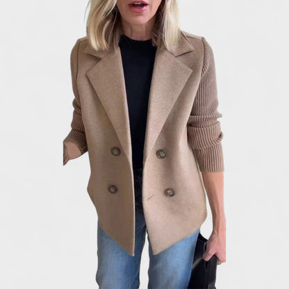 Monika - Elegantiška striukė su megztomis rankovėmis